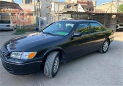 تۆیۆتا کامری